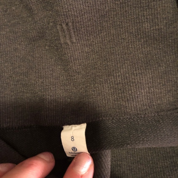 Lululemon capris - Picture 2 of 4